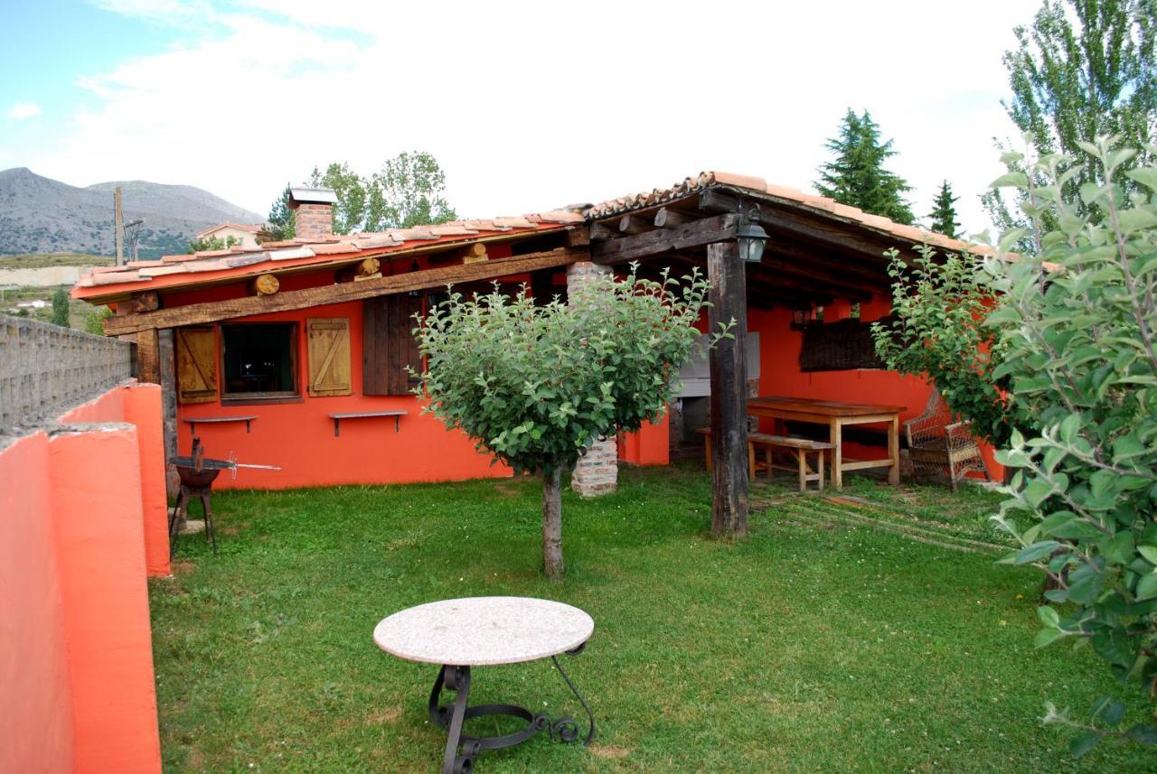 El Uncar Villa Castrejon de la Pena ภายนอก รูปภาพ